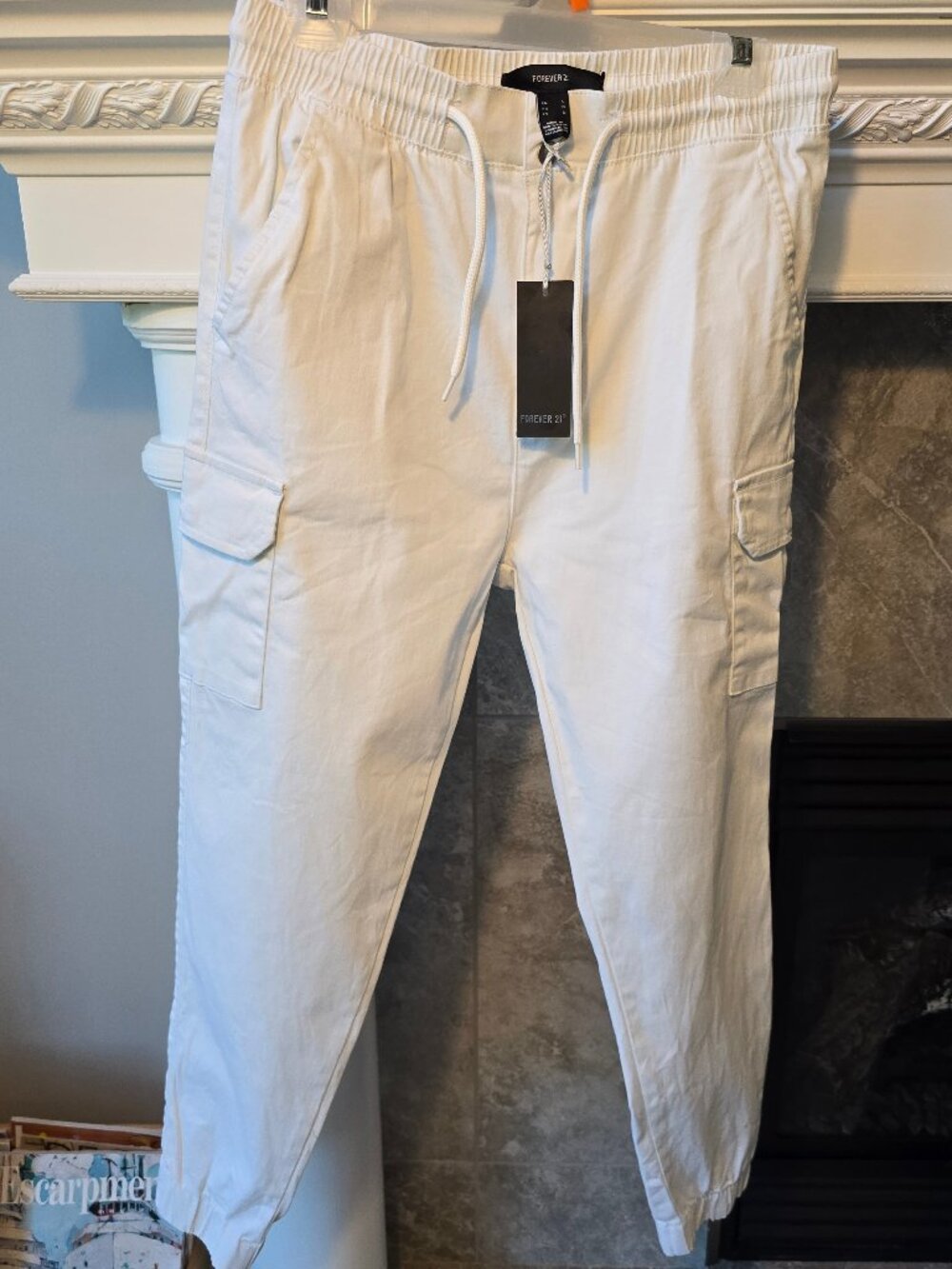 NWT Forever 21 White High-Rise Utility Cargo Joggers - Size Large